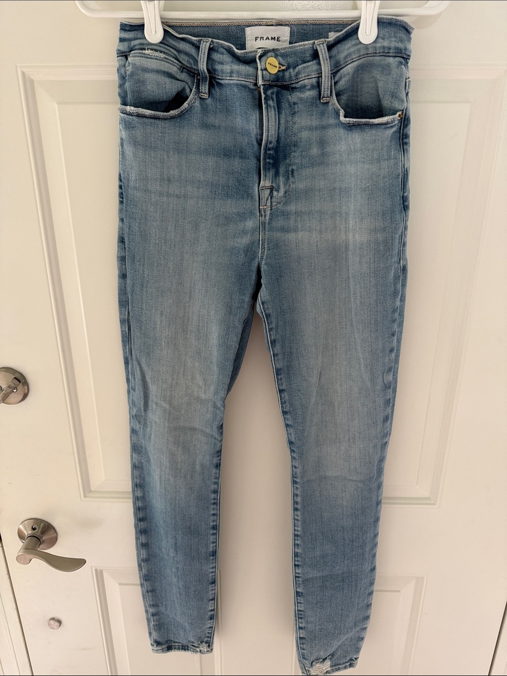 Frame Denim Skinny Jeans in Light Blue